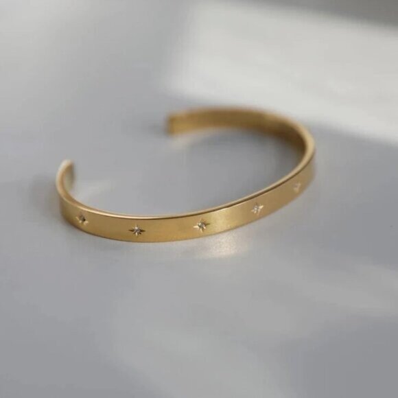 Chunky Bangle Bracelet Sparkle Cuff Bracelet Waterproof Gold w/ Cubic Zirconia - Picture 4 of 12